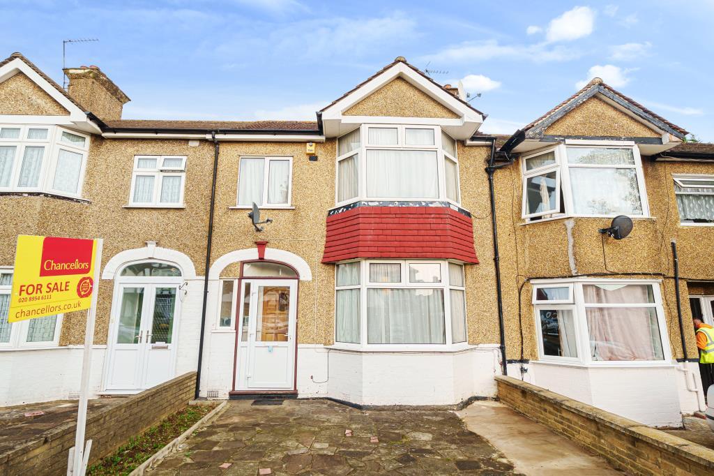 Edgware, Middlesex, HA8 3 bed terraced house for sale £500,000