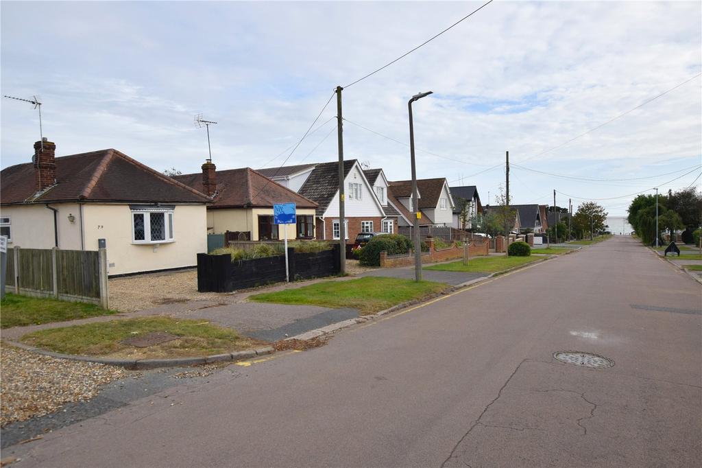 Fairhaven Avenue, West Mersea, Colchester, Essex, CO5 2 bed bungalow