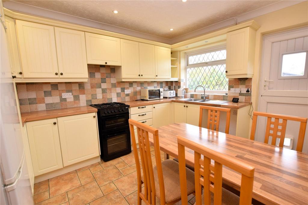 Fairhaven Avenue, West Mersea... 2 bed bungalow for sale £350,000