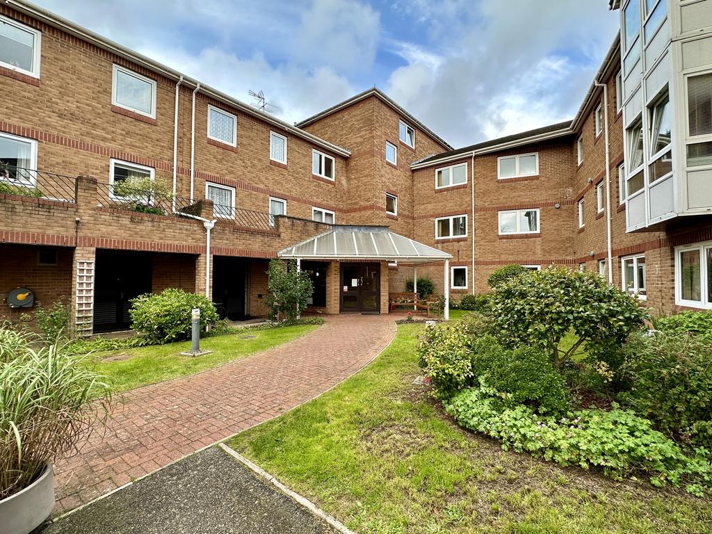 Flat 33, Milton House, Newton Abbot 2 bed flat for sale £129,950