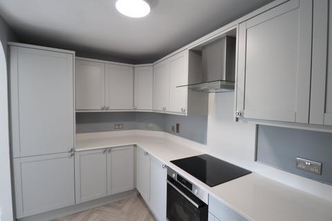 2 bedroom flat to rent, Broadlands Place, Pudsey, West Yorkshire, UK, LS28