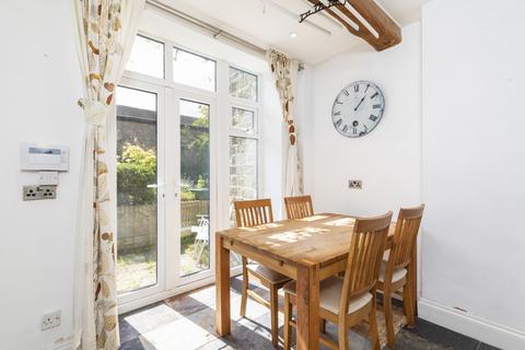 2 bedroom cottage to rent, The Old Gatehouse, 11 Church Garth, Pool in Wharfedale, LS21 1QU