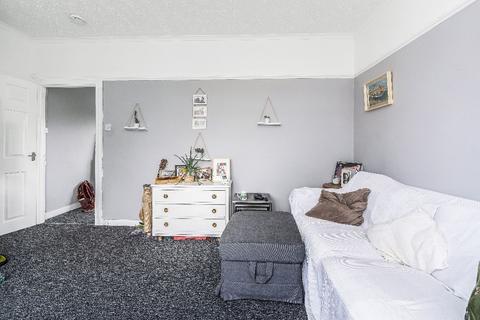 2 bedroom flat to rent - Restalrig Square, Restalrig, Edinburgh, EH7