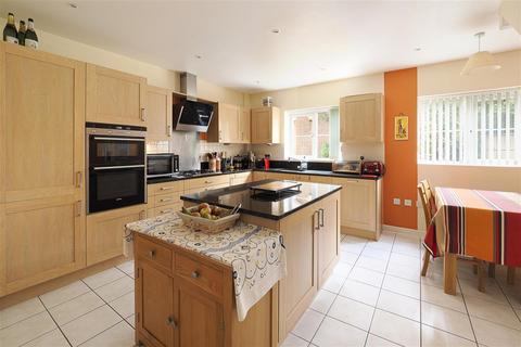 4 bedroom detached house for sale, Homersham, Canterbury