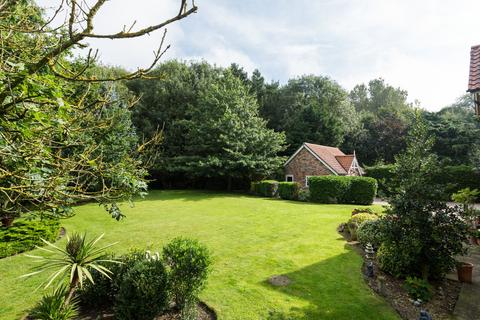 5 Carrs Meadow, Escrick, York, YO19 6JZ
