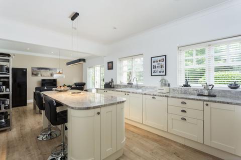 5 Carrs Meadow, Escrick, York, YO19 6JZ