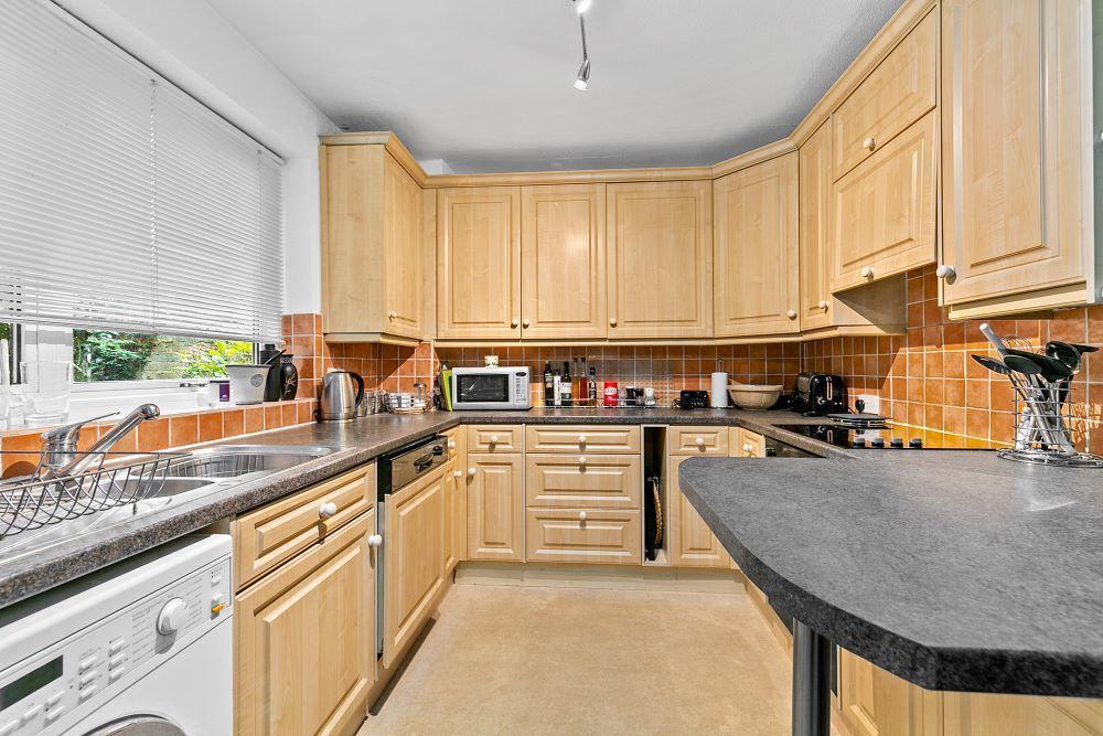 Gaston Bell Close, Kew 3 bed end of terrace house for sale £965,000