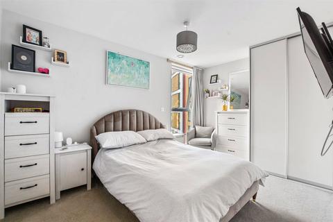 1 bedroom apartment for sale, Montmorency Gardens, London, N11