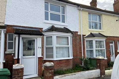 2 bedroom house to rent, Garden Road, Folkestone, CT19