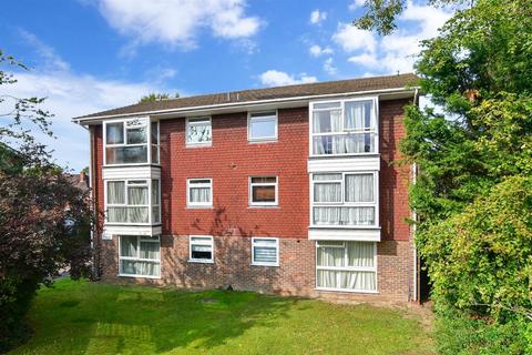 2 bedroom flat for sale - Copperfield Court, Leatherhead, Surrey