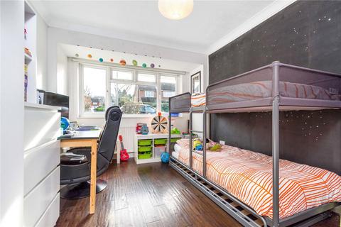 7 Holland Close, Bromley, BR2 7DS