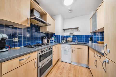 18 Chantry Close, Sunbury-on-thames, TW16 7TH