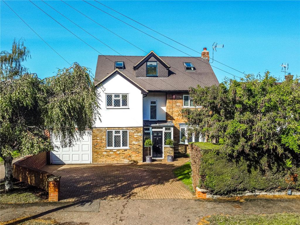 Bradmore Way, Brookmans Park, Hatfield, Hertfordshire 4 bed detached