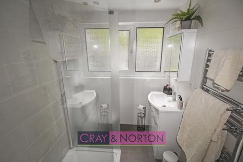229 Turnpike Link, Croydon, CR0 5NW