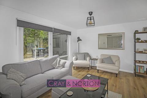 229 Turnpike Link, Croydon, CR0 5NW