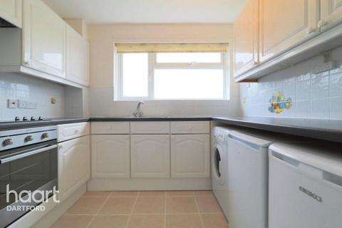 2 bedroom apartment to rent, Meadway, Sevenoaks