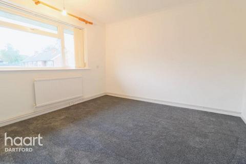 2 bedroom apartment to rent, Meadway, Sevenoaks