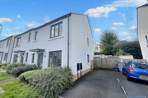 3 bedroom semi-detached house to rent, Broom Park , Okehampton