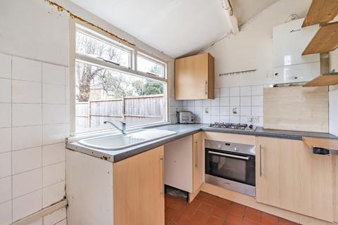 Flat C, 136 Tressillian Road, London, SE4 1XX