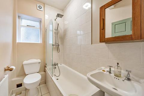Flat C, 136 Tressillian Road, London, SE4 1XX