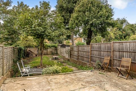 Flat C, 136 Tressillian Road, London, SE4 1XX