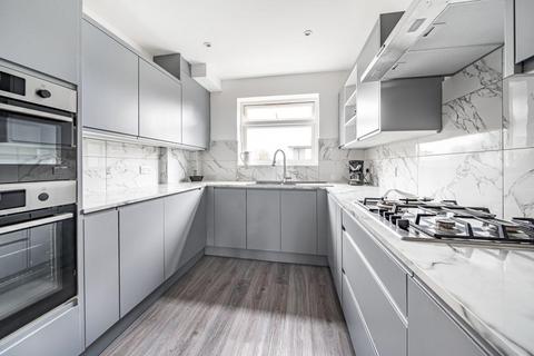 2 bedroom flat for sale, Beckenham Grove, Bromley