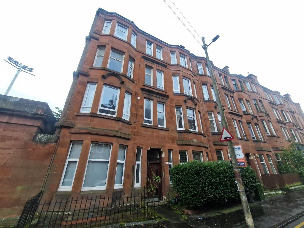Somerville Drive, Shawlands, Glasgow... 1 bed flat £750 pcm (£173 pw)