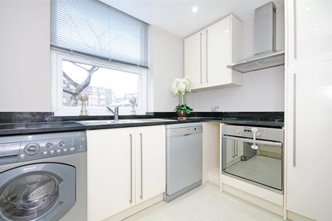 3 bedroom apartment to rent, St. Johns Wood Park, London, NW8