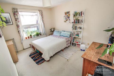 91 Earls Road, Southampton, SO14 6SG