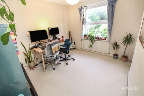 91 Earls Road, Southampton, SO14 6SG