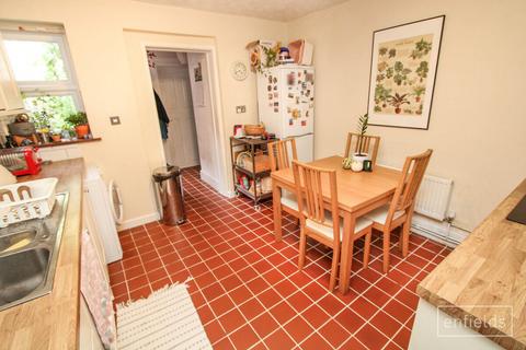91 Earls Road, Southampton, SO14 6SG