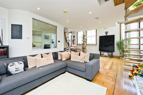 8 Codrington Mews, London, W11 2EH