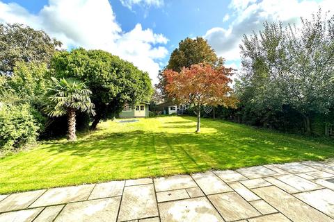 5 bedroom detached house for sale, Highfield Drive, Ringwood, Hampshire, BH24