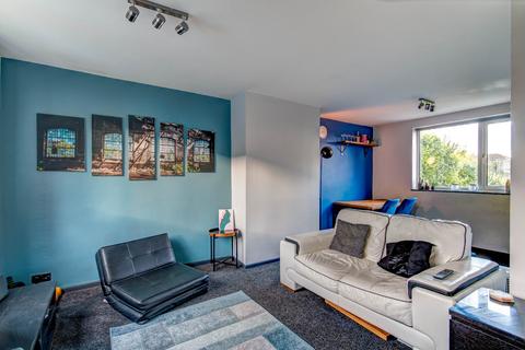 42 Murcroft Road, Stourbridge, DY9 9HU