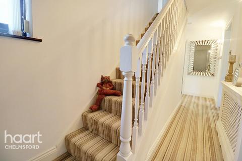 12 Pitfield, Chelmsford, CM2 9QY