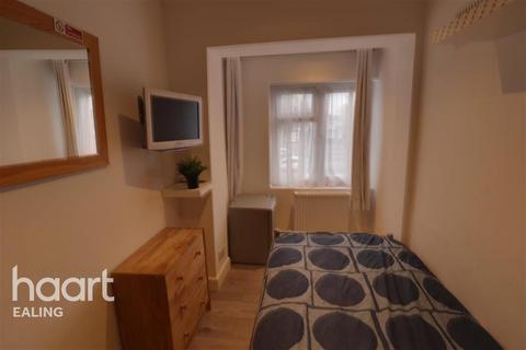 1 bedroom in a house share to rent - Leaver Gardens, Greenford UB6