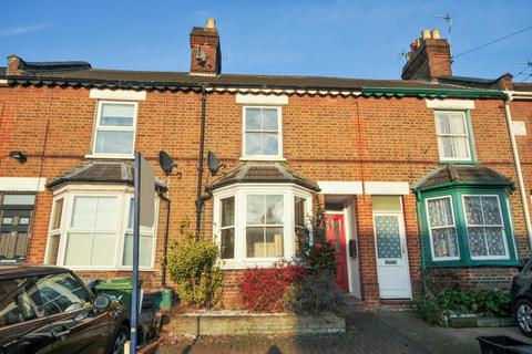 2 bedroom terraced house to rent, London Road,  High Wycombe,  HP11