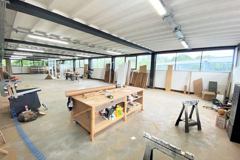 Industrial unit for sale - Unit 11, Boston Business Park, Trumpers Way, Hanwell, W7 2QA