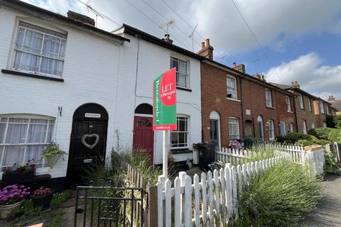 2 bedroom terraced house to rent, Tenterfield Road, CM9