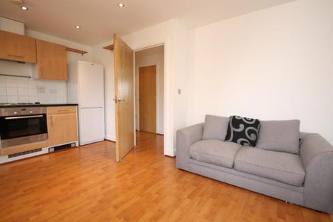 2 bedroom apartment to rent, Temeraire Place, Brentford, TW8