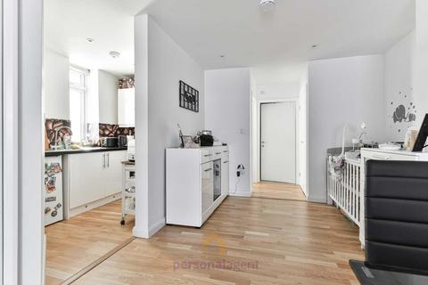 undefined, East Street, Epsom