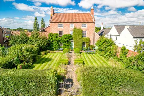 5 bedroom detached house for sale, Ferry Lane (Via Eastfield), Newark NG23