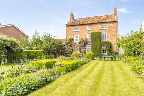 5 bedroom detached house for sale, Ferry Lane (Via Eastfield), Newark NG23