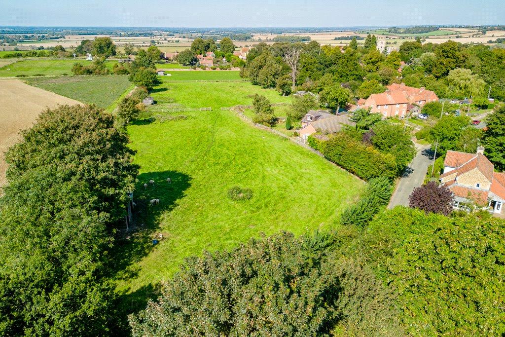 Hough On The Hill, Grantham NG32 4 bed equestrian property for sale £