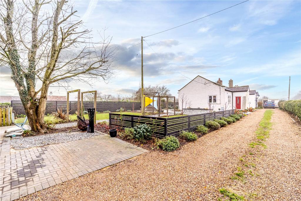 Hobhole Bank, Fishtoft PE22 3 bed semidetached house for sale £250,000