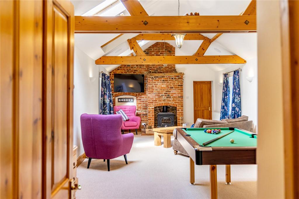 Lounge/Games Room