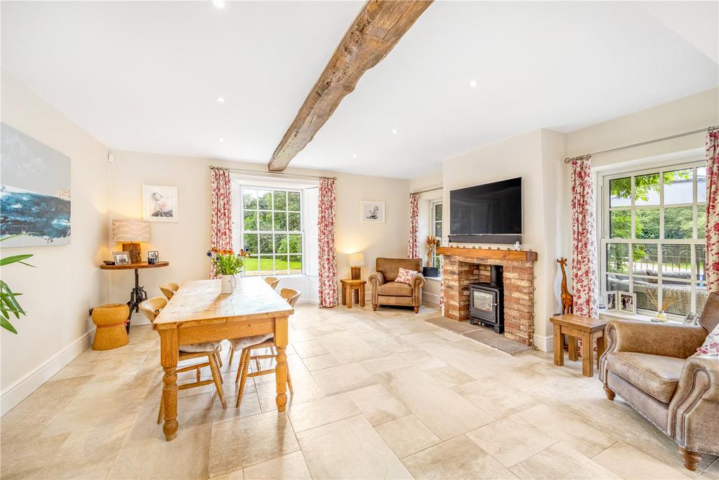 Kitchen/Living Room