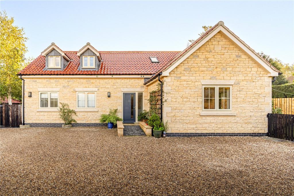Caythorpe, Grantham NG32 4 bed detached house for sale £475,000