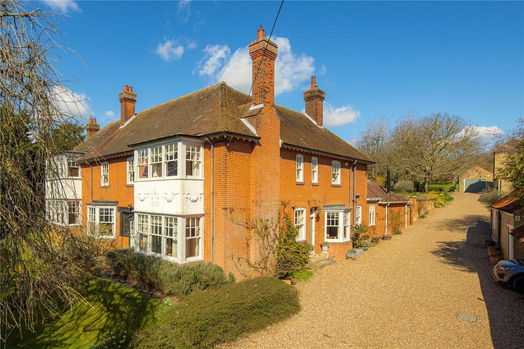 Stetchworth Road, Dullingham, Newmarket, Suffolk, CB8 6 bed detached