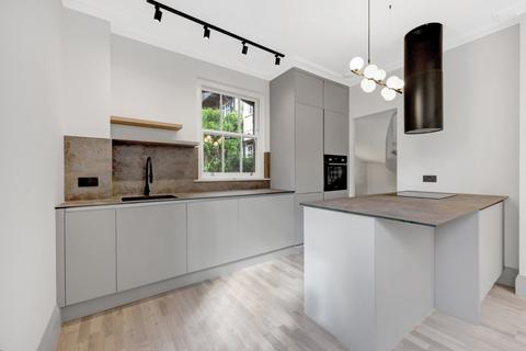 2 bedroom house for sale - Colonnade, WC1N